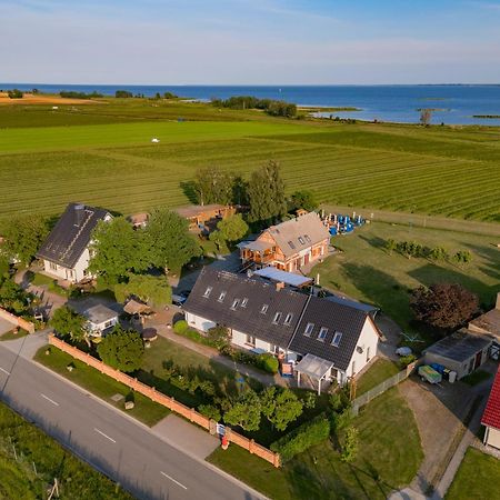 Reusenhof Am Haff Apartment Usedom Town Екстериор снимка
